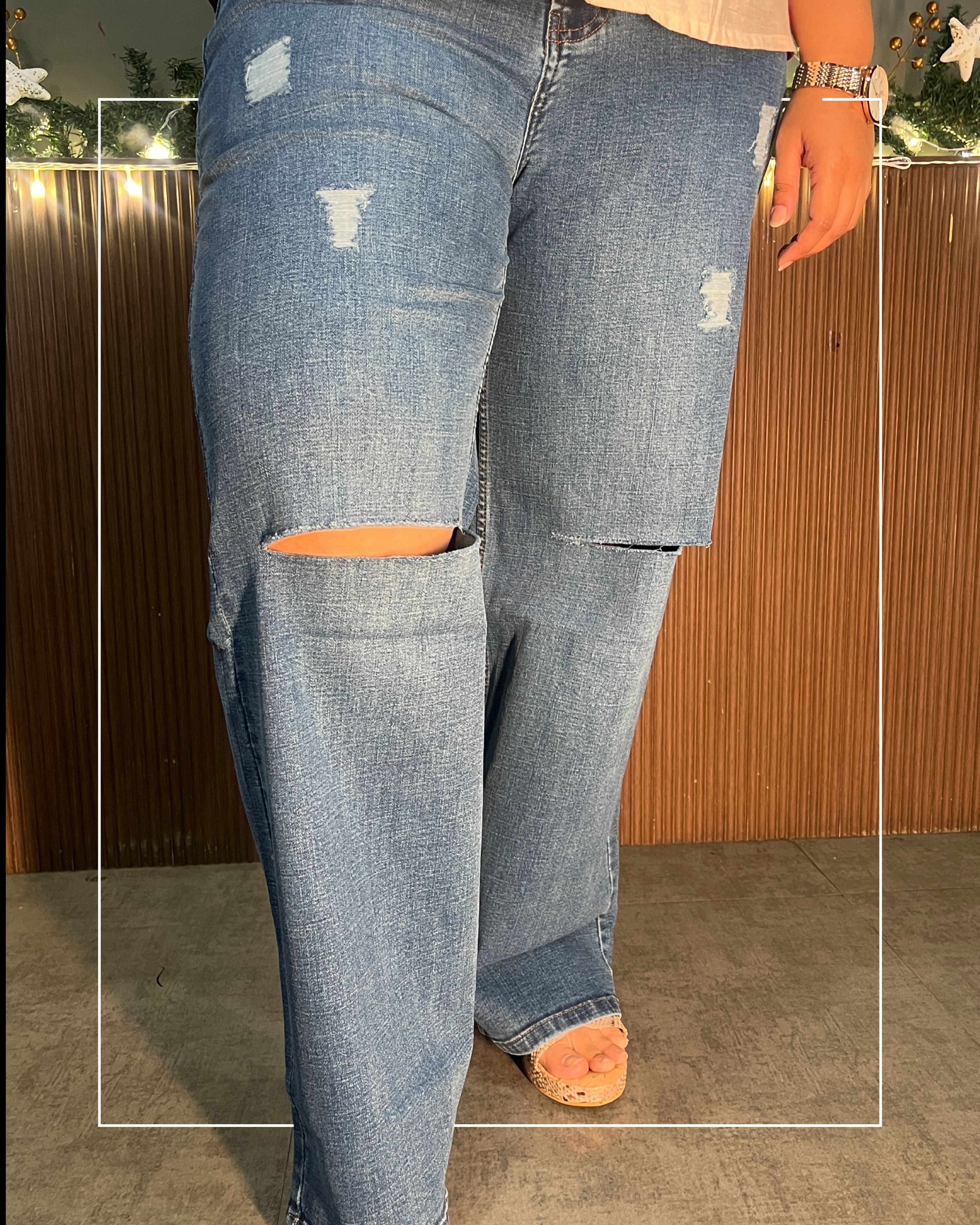 Wide-Leg Slit Jeans