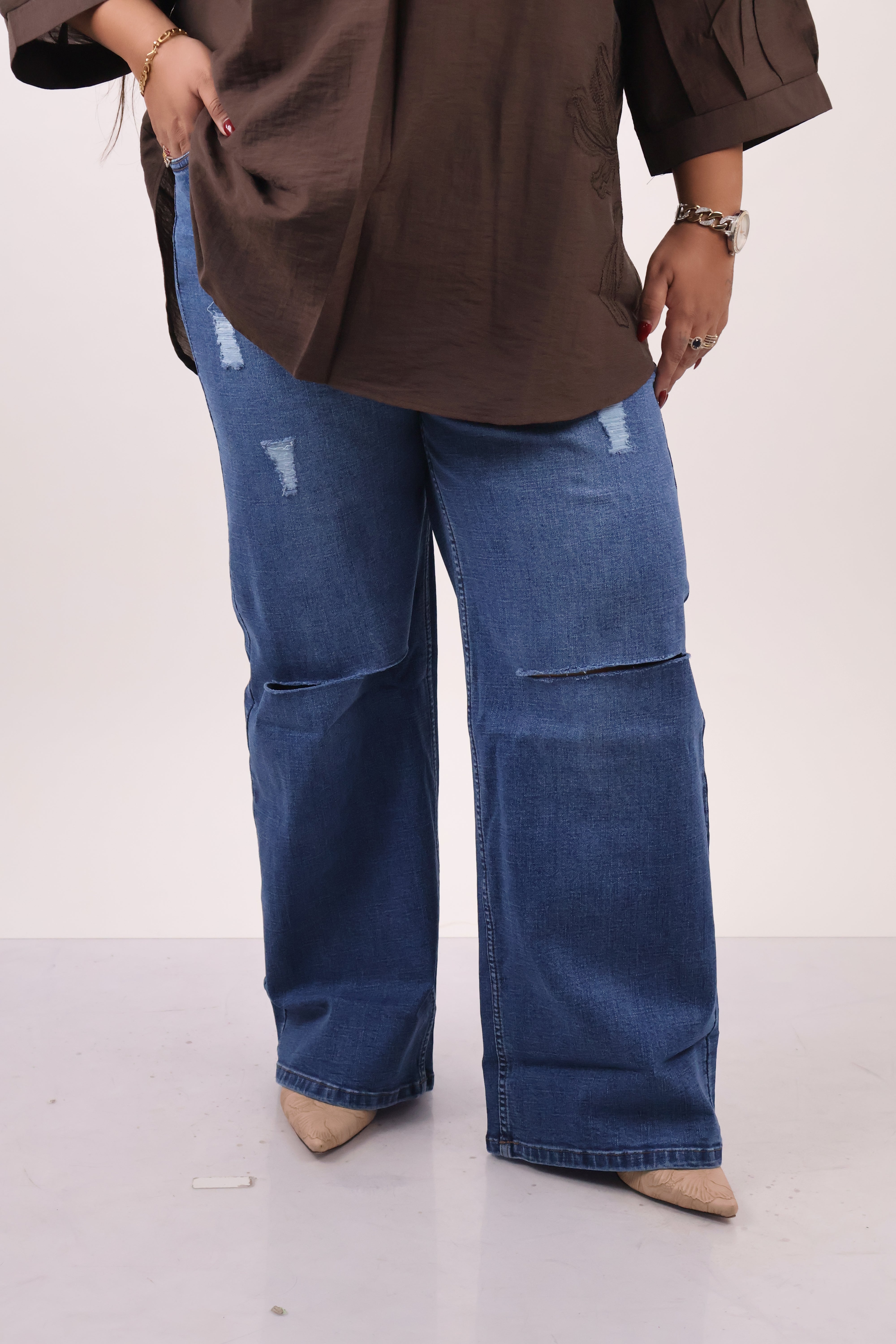 Wide-Leg Slit Jeans