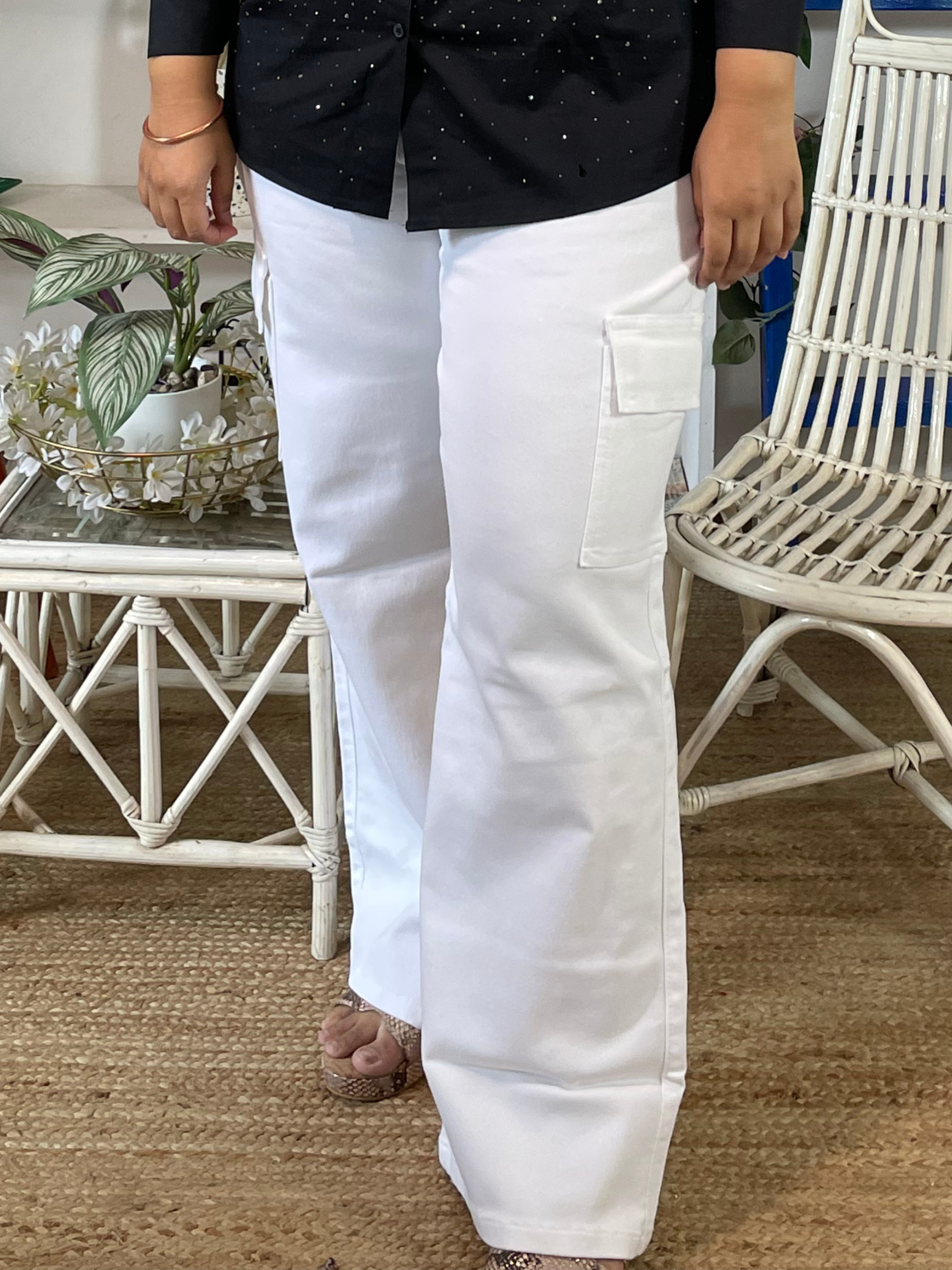 Signature Plus Curve High-Rise Bootcut Cargo Jeans