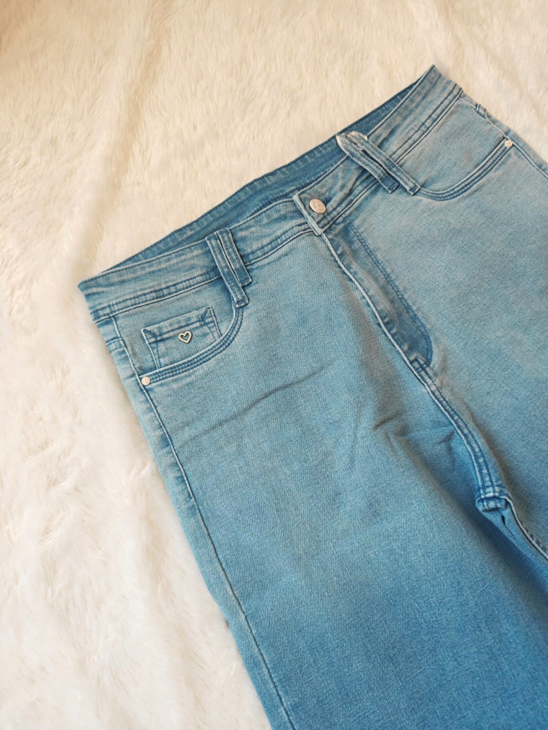 Everyday Comfort High-Rise Straight Fit Denim Jeans